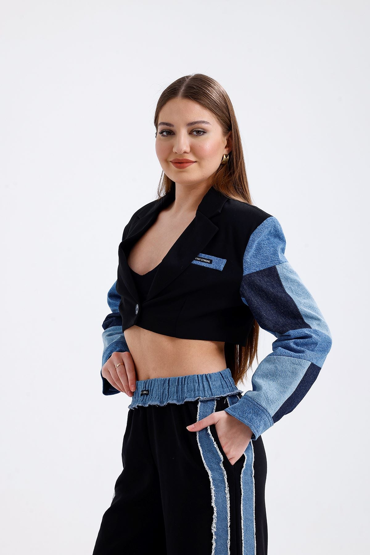 Denim Ve Nakış Detaylı Crop Ceket Siyah 0001